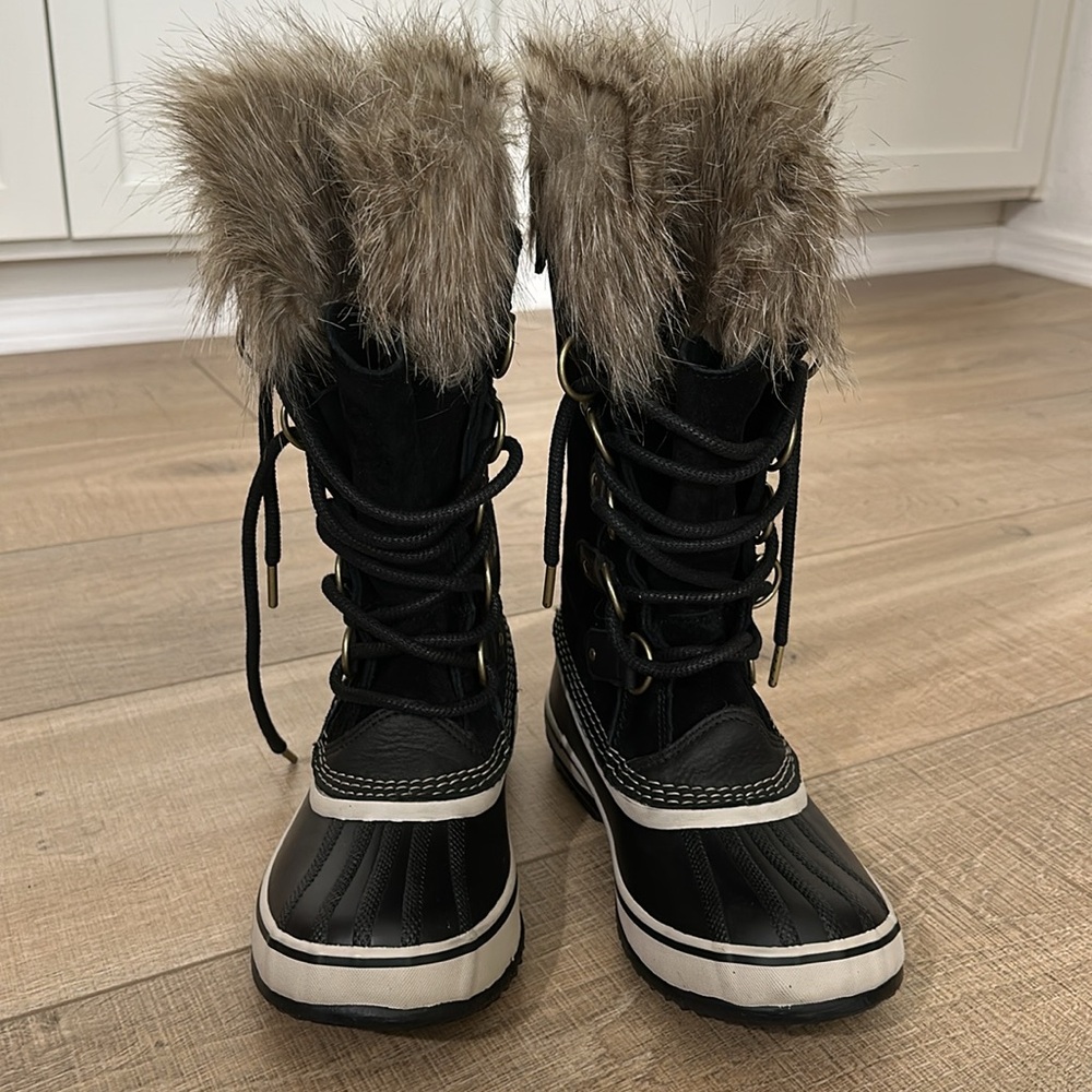 Sorel Women’s Joan of Artic Waterproof Boots
